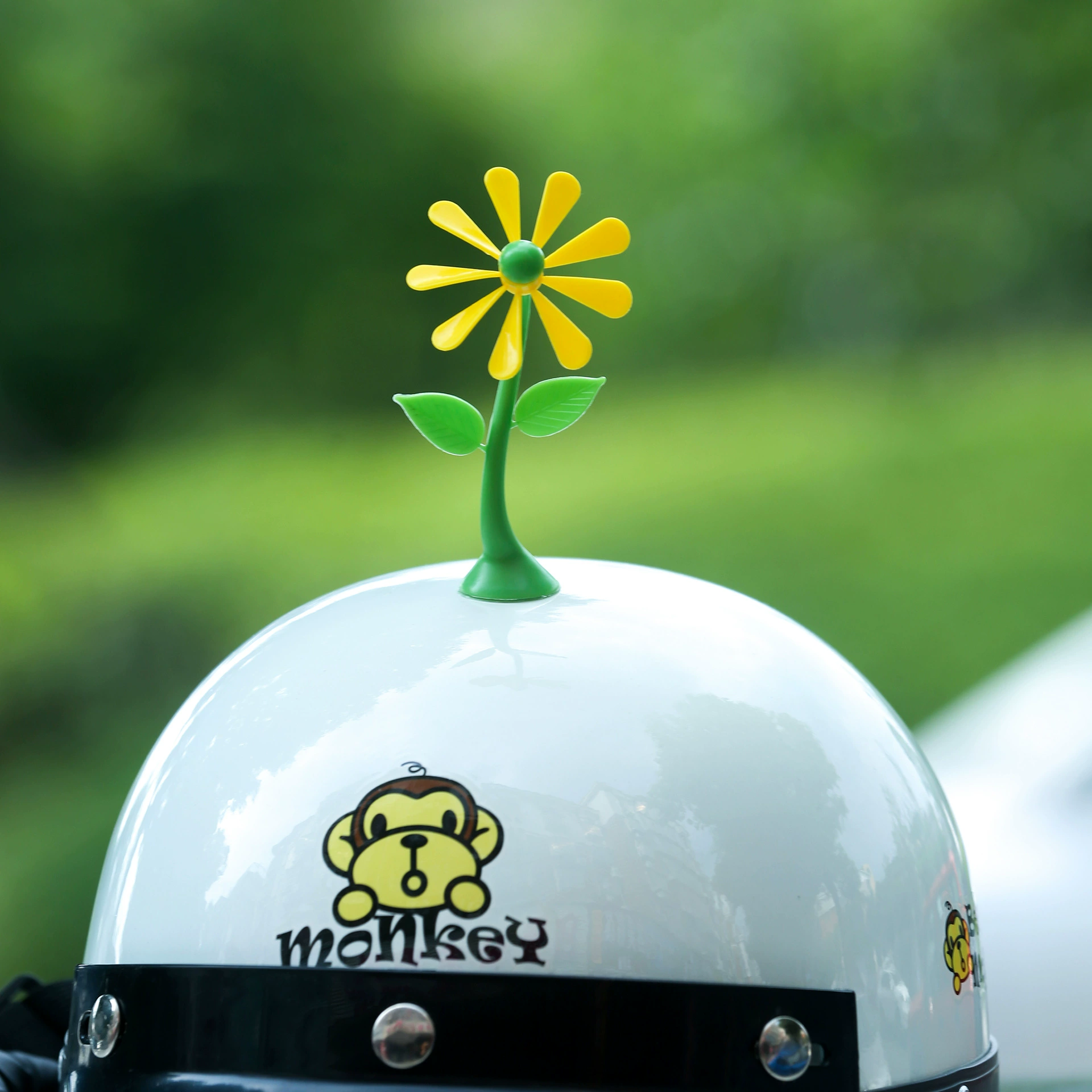 Украшения для шлема, подсолнечная ветряная мельница, мотоциклетные украшения для электромобилей, вращающиеся цветы, маленькая ветряная мельница, автомобильные украшения