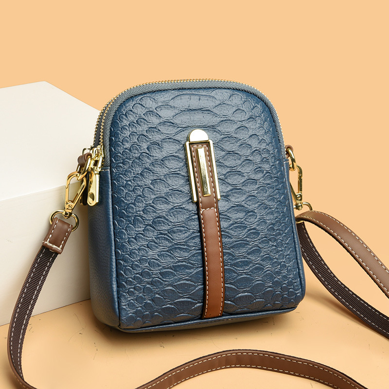 Foreign trade summer small bag for women 2022 new fashionable soft leather retro middle-aged mobile phone bag fashionable all-match messenger bag