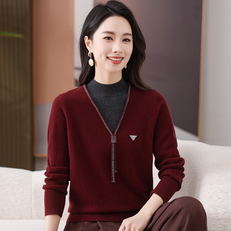 Fake Two-Piece Knitwear Women's Wool Top Autumn and Winter New Style Mother's Wear Bottoming Shirt with Half Turtleneck Knitwear