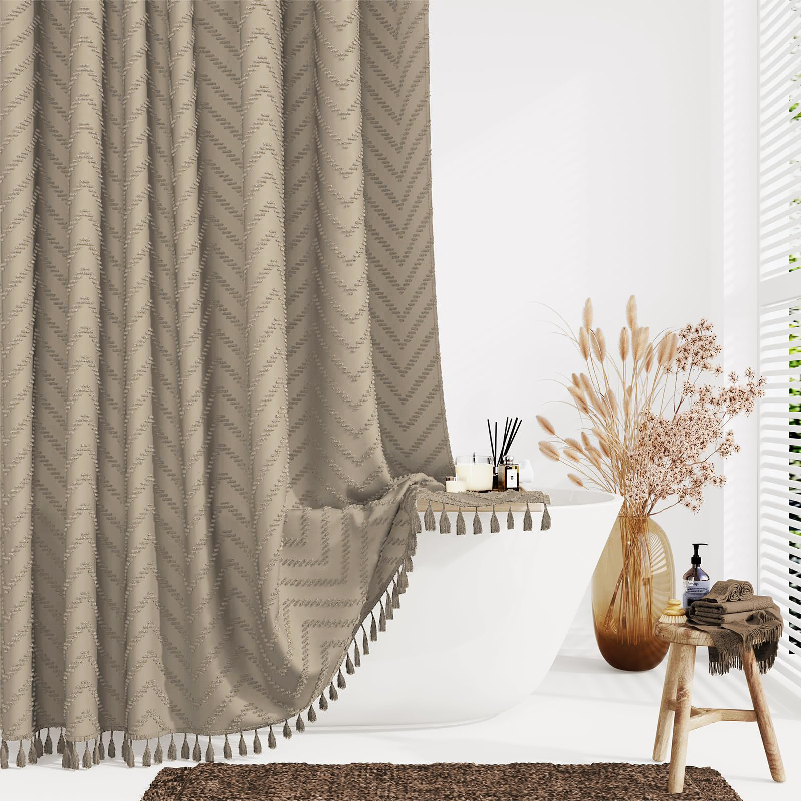 갈색 물결 모양의 절화(술 포함)