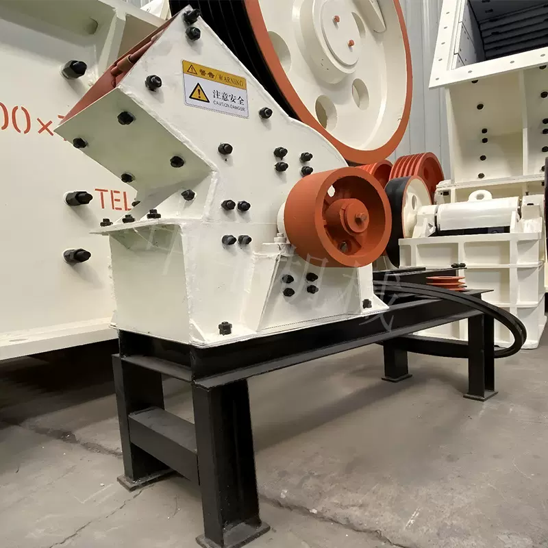 建筑垃圾处理榔头机砖头瓦废料小型碎粉机砂石料锤式破碎机厂家