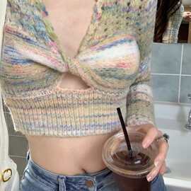 K2 ONLINESTORE 小众设计感混纱镂空v领针织衫女纯欲修身短款上衣