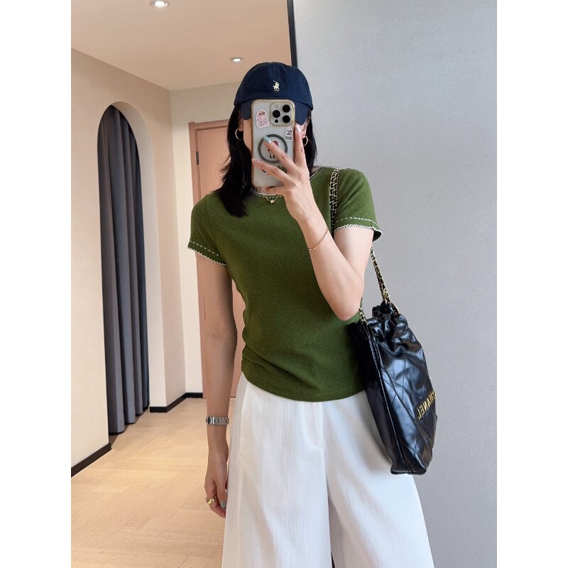 Super Flattering and Slimming Wave-Collar Forest Green Contrast Embroidered Round-Neck Short-Sleeve Stretch Slim-Fit T-Shirt for Women, New for Summer 2026 Super Flattering and Slimming Wave-Collar Forest Green Contrast Embroidered Round-Neck Short-Sleeve Stretch Slim-Fit T-Shirt for Women, New for Summer 2026
