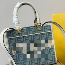 ����2025Ů�¿����ذ�Ůʿ���s������߼���ܛƤŮ��ײɫб���