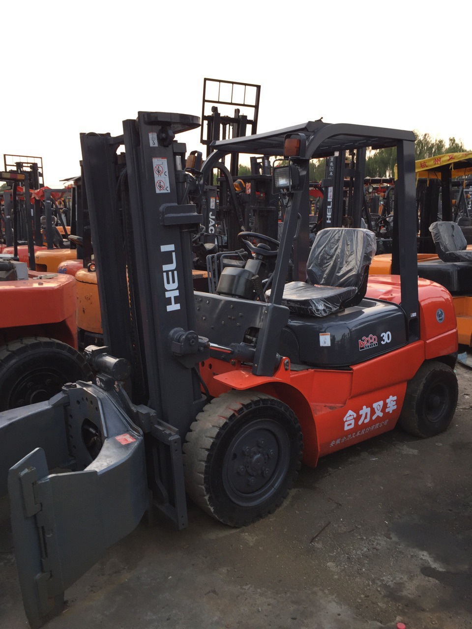 精品二手叉车圆抱夹3吨叉车进口抱夹车自动挡性能好操作简单