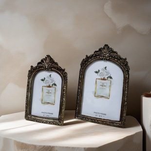Retro Living Room Bedroom Decoration Photo Frame Hanging Painting Table Decoration French Gift Picture Frame Special Waterproof Wholesale Sofa
