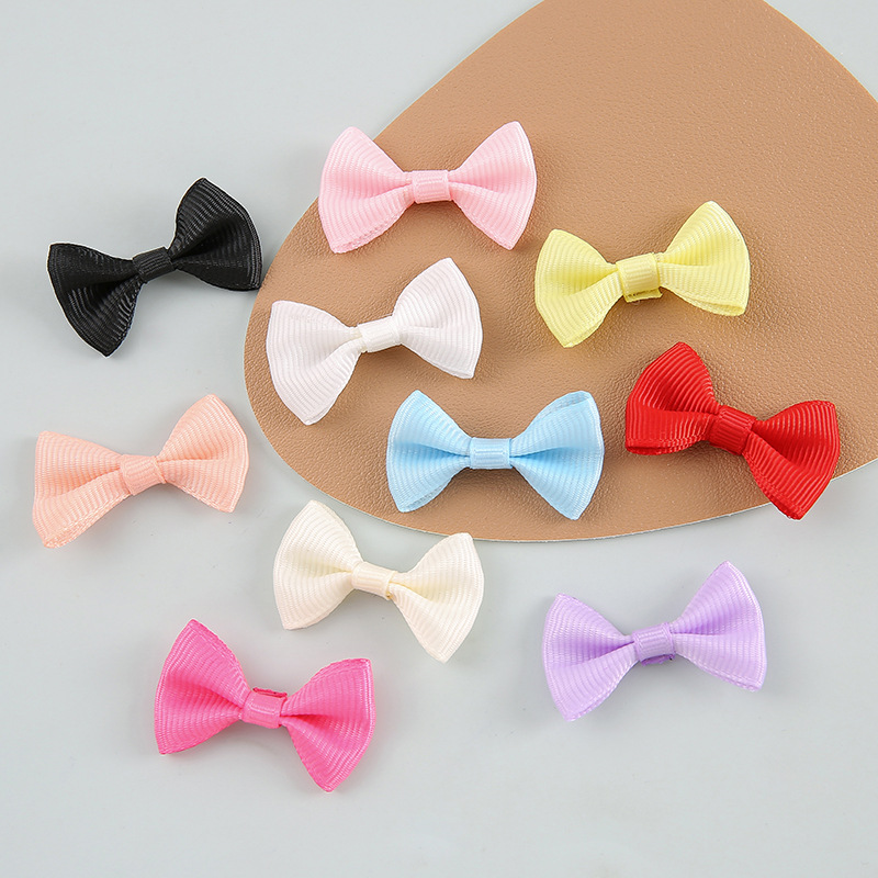 cloth with bow