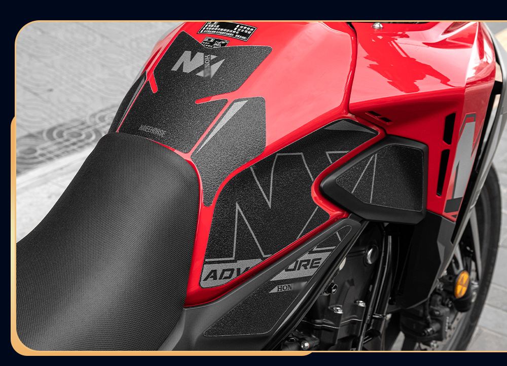 Suitable for Honda Nx500/Nx400 Anti-Slip Fuel Tank Stickers, Wear-Resistant Fishbone Stickers, Protective Film Modification Accessories