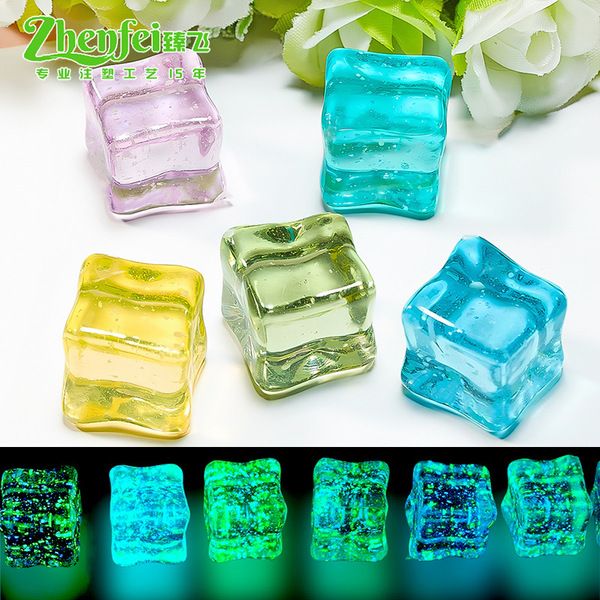 Acrylic realistic ice cubes