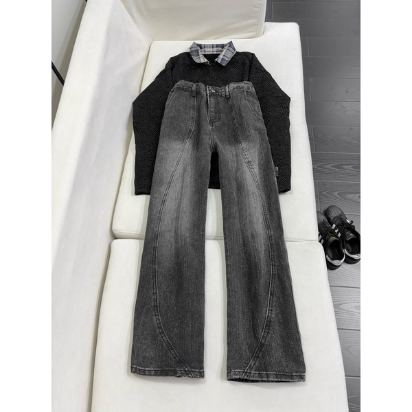Spring loose straight jeans