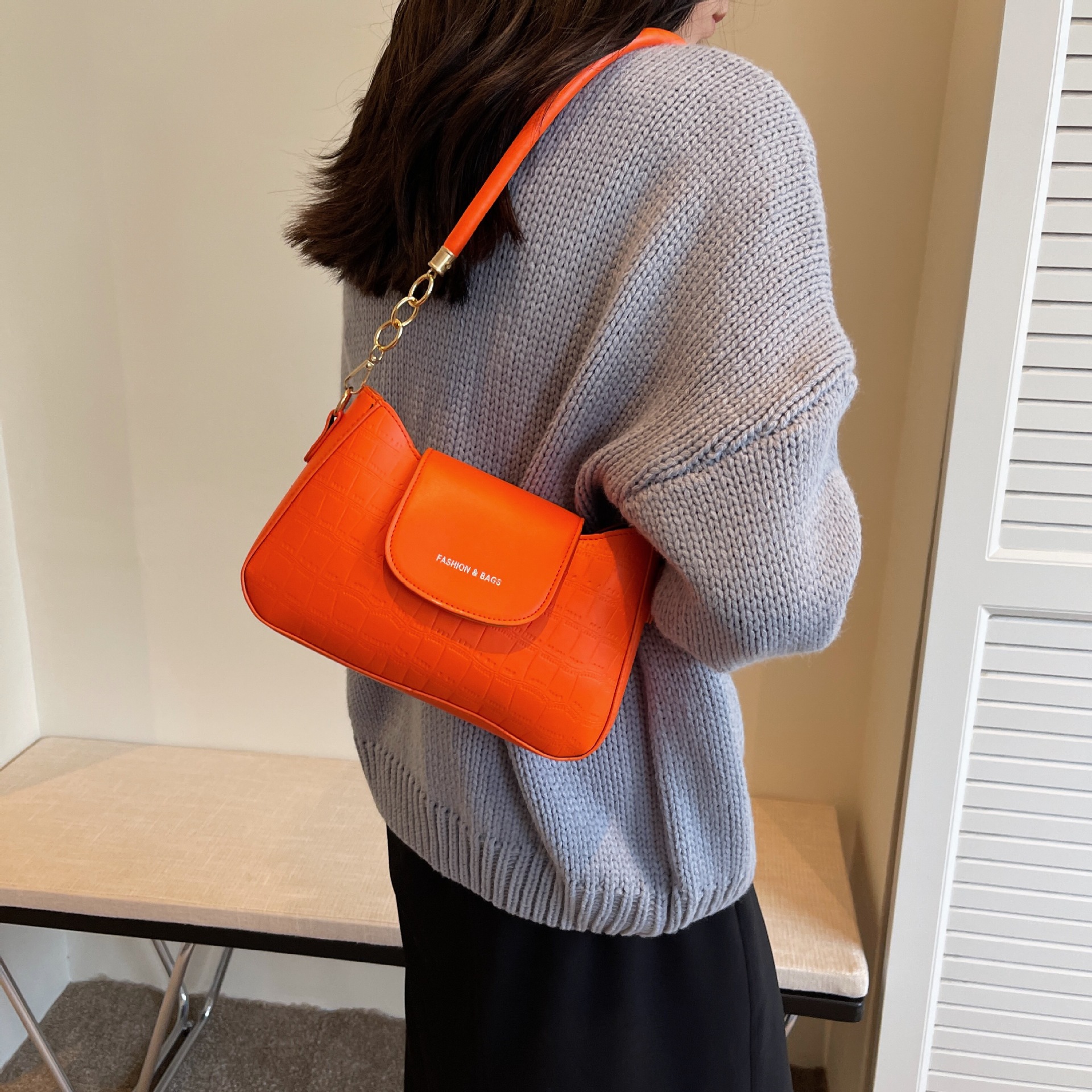 Bolso de hombro para mujer con patrón de piedra de nicho 2023 nuevo bolso de hombro casual de otoño bolso de moda con patrón de piedra