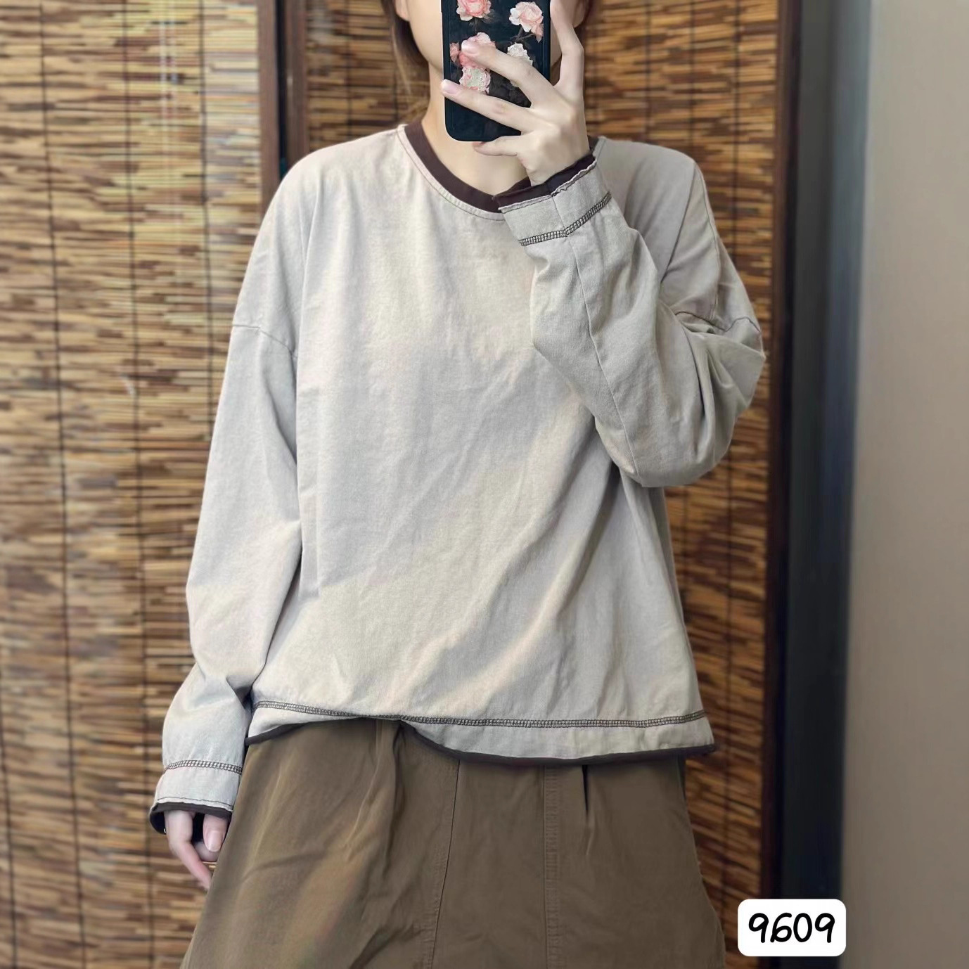 秋季撞色圆领长袖 棉质上衣女宽松文艺套头衫气质拼接T恤