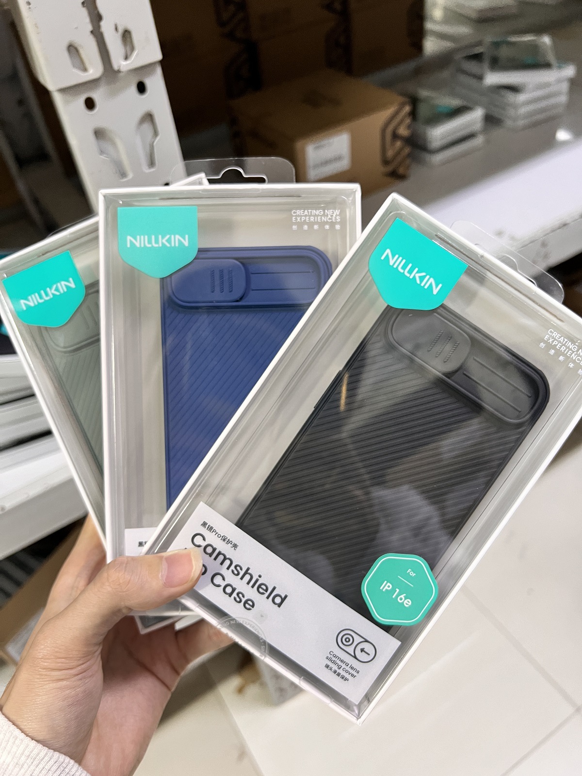 Ốp lưng Nillkin cho iPhone 16e có nắp trượt bảo vệ ống kính chống nhìn trộm — Gương đen PRO màu đen, Gương đen PRO xanh lam, Gương đen PRO xanh đậm, Apple IPHONE 16E/17E chi tiết 14