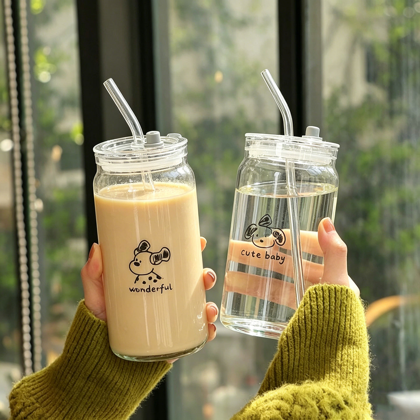 Fábrica directa de ventas en línea ins taza de paja de vidrio de ventana simple escala de dibujos animados taza de leche de alto boro con taza de vidrio cubierta
