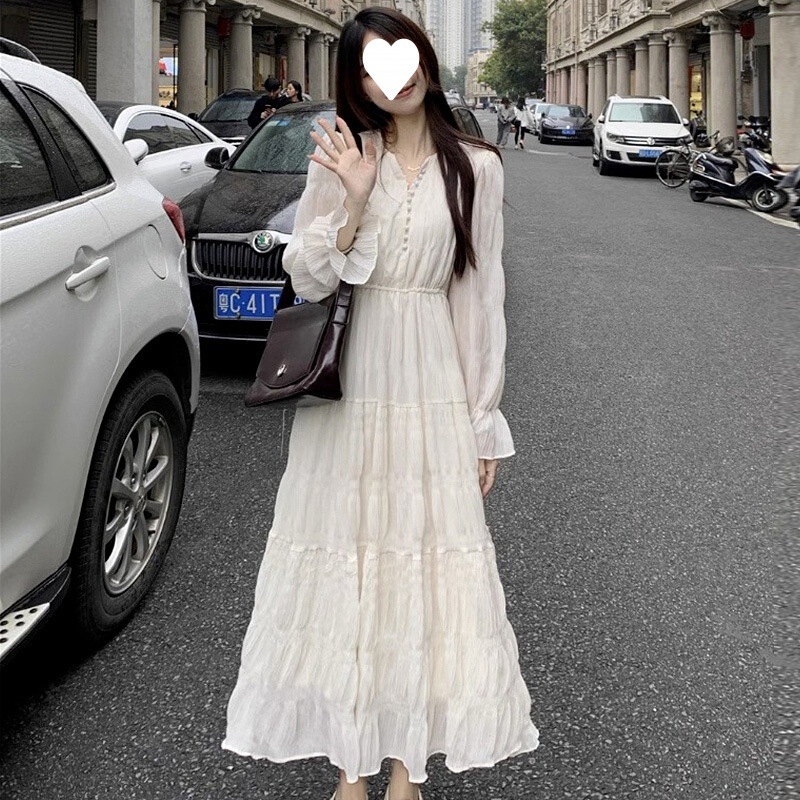Early Spring French Style White Long-sleeved Dress Women's Autumn 2024 New Niche Design High-end Fairy Dress