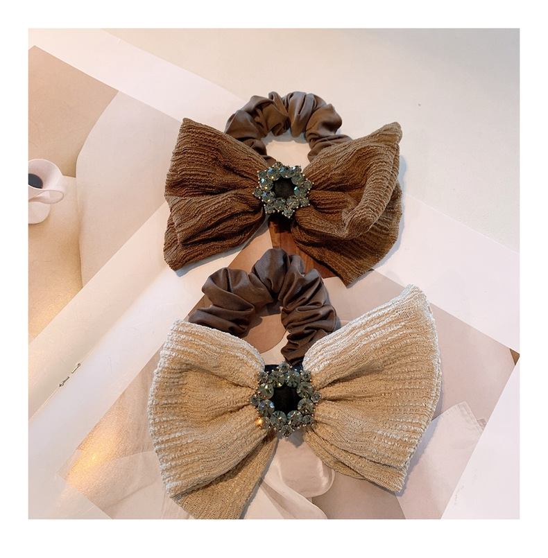 Retro Diamond Wave Embossed Folds Bow Hair Scrunchies display picture 7