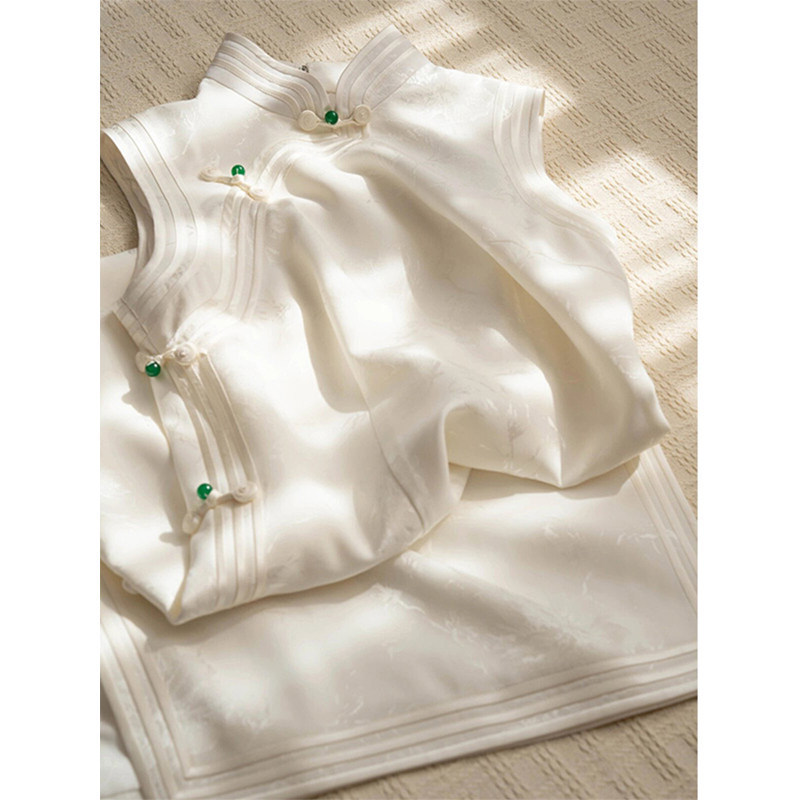 New Chinese-Style National Style White Jacquard Sleeveless Dress for Women, Summer 2025 New Model, High-End and Stunning Cheongsam Dress New Chinese-Style National Style White Jacquard Sleeveless Dress for Women, Summer 2025 New Model, High-End and Stunning Cheongsam Dress