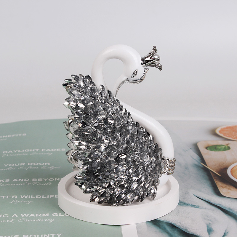 Decoración de coche pareja creativa corona cisne decoración de coche decoración de coche perfume hermoso cisne blanco