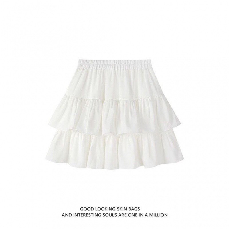 흰색 짧은 치마 단일 조각