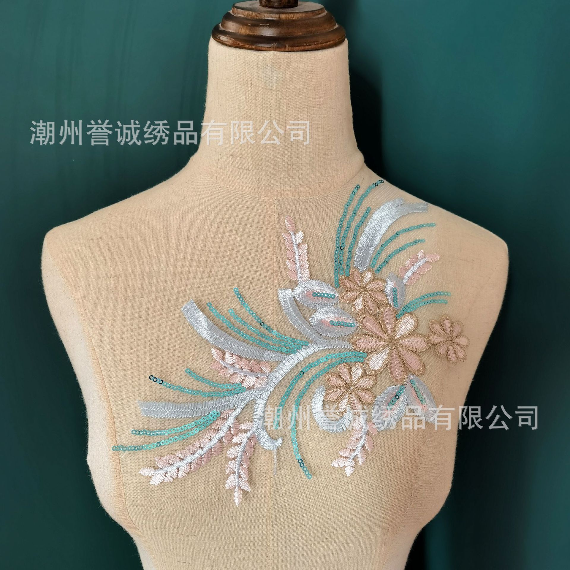 服装婚纱辅料女装服饰仿手绣亮片气质绣花贴礼服胸花珠片刺绣布贴