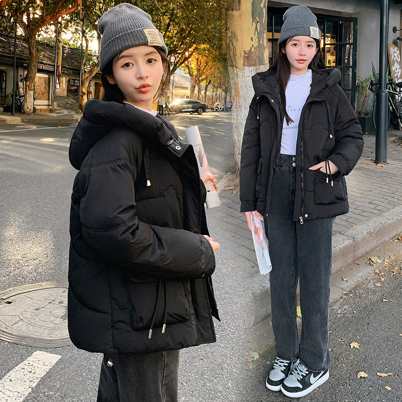 검은색