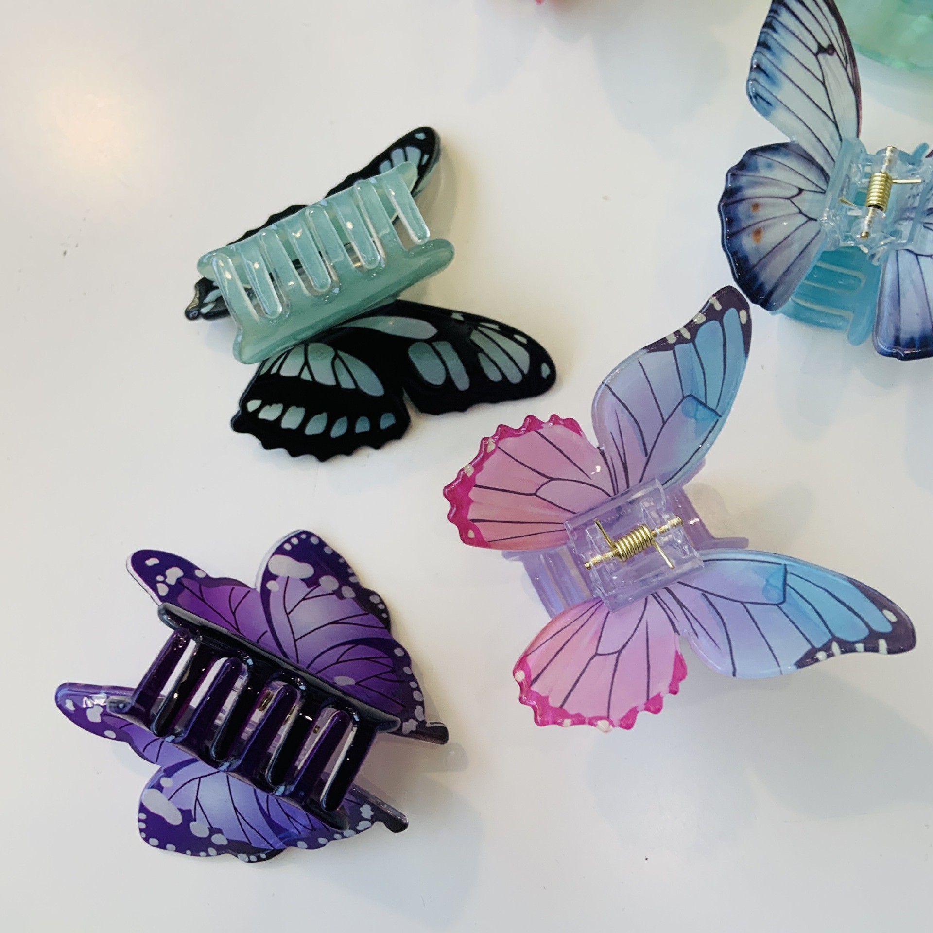 65g Weight Hair Claws Hair Accessories Type 1 Piece Quantity Casual, Daily Occasion Acrylic Material Butterfly Pattern All Seasons Season Women's Gender Cute, Retro Style Cute Retro Women's Butterfly Arylic Hair Claws 1