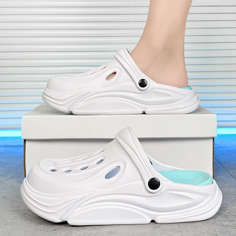 Zapatos con agujeros para mujeres que usan heces en verano, zapatillas Baotou, sandalias deportivas para hombres, zapatillas antideslizantes de suela gruesa, eva desodorante