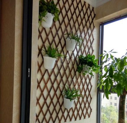 Wholesale solid wood grid iron art living room wall hanging flower stand wall hanging wall decoration balcony wall pothos hanging flower