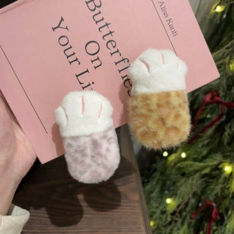 Harajuku Style Plush Cat Claw Hair Clip Dopamine Dopamine Ins Retro Bb Clip Korean Simple Style Harajuku Style Plush Cat Claw Hair Clip Dopamine Dopamine Ins Retro Bb Clip Korean Simple Style