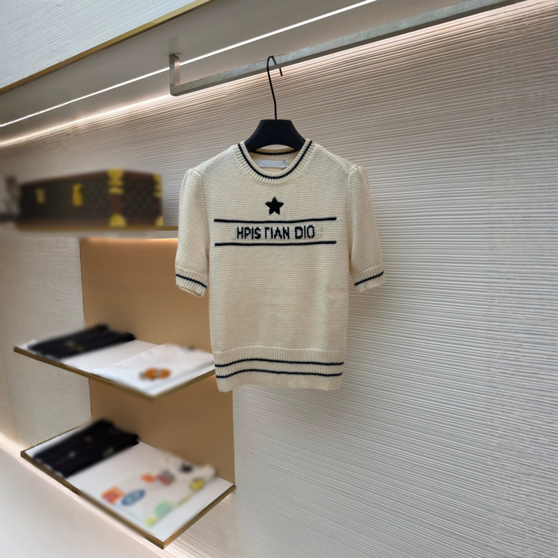 Authentic Original Label in Stock D Brand 26Ss Classic Five-Star Letter Intarsia Cashmere Blend Short-Sleeve Sweater Knitwear Authentic Original Label in Stock D Brand 26Ss Classic Five-Star Letter Intarsia Cashmere Blend Short-Sleeve Sweater Knitwear