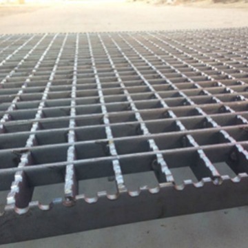 齿形钢格板马道踏步钢格栅 钢格栅板镀锌地铁钢格栅盖板现货厂家