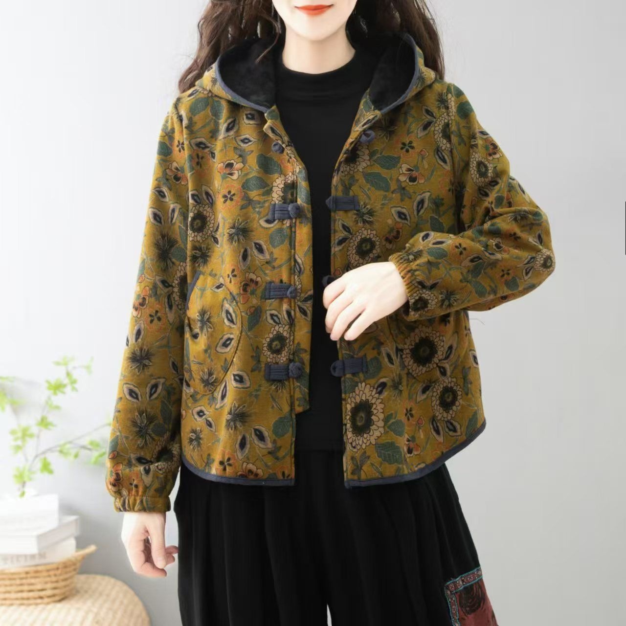 Thickened Ethnic Style Retro Cotton Linen Flap Button Fleece Printed Hooded Loose Plus Size Cardigan Top/Coat for Women in Spring and Autumn