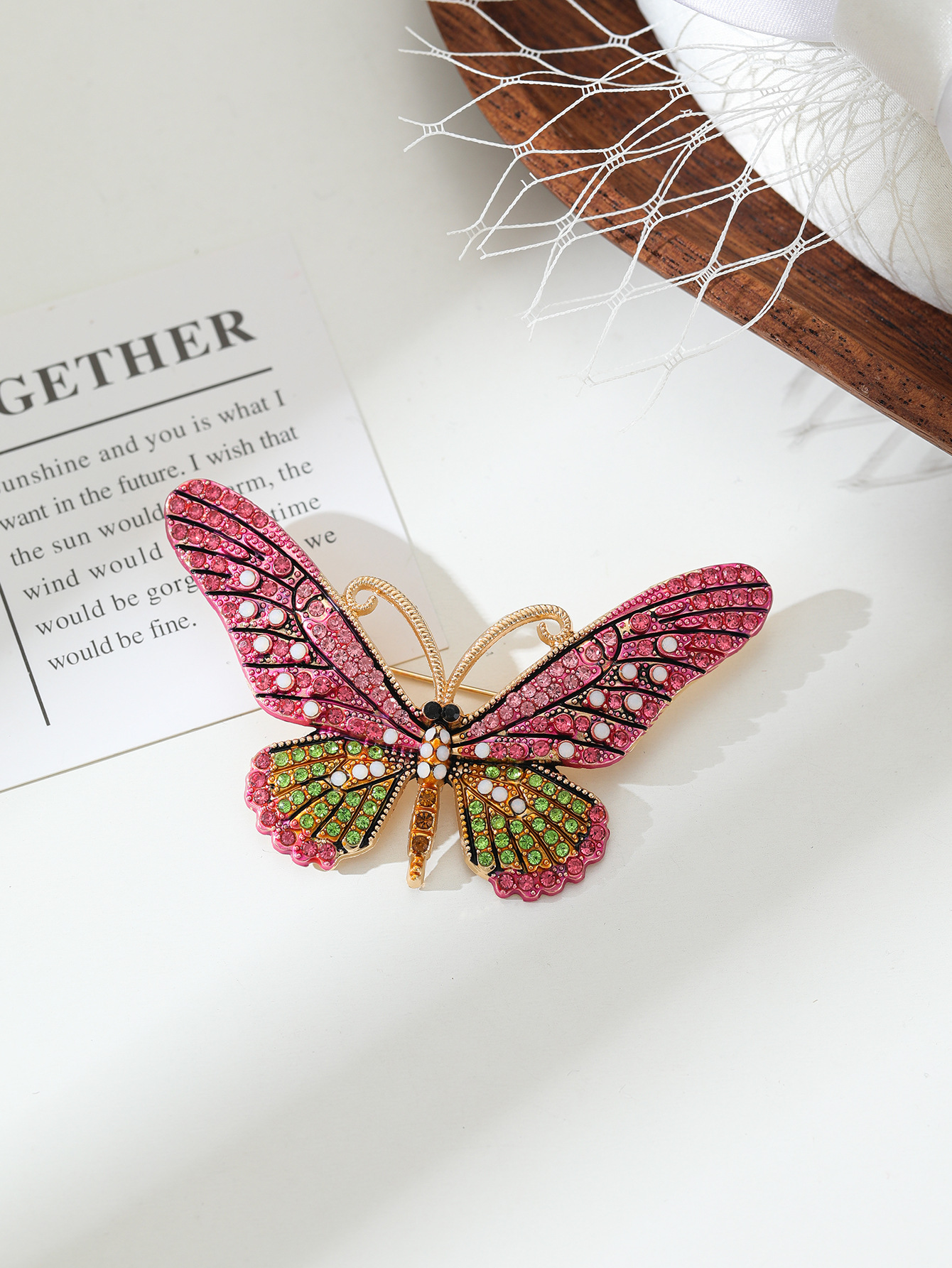 New European and American Style Cross-Border Creative Cute Brooch with Butterfly Design, Rhinestones, Enamel, and Oil-Drip Finish, Direct from the Manufacturer