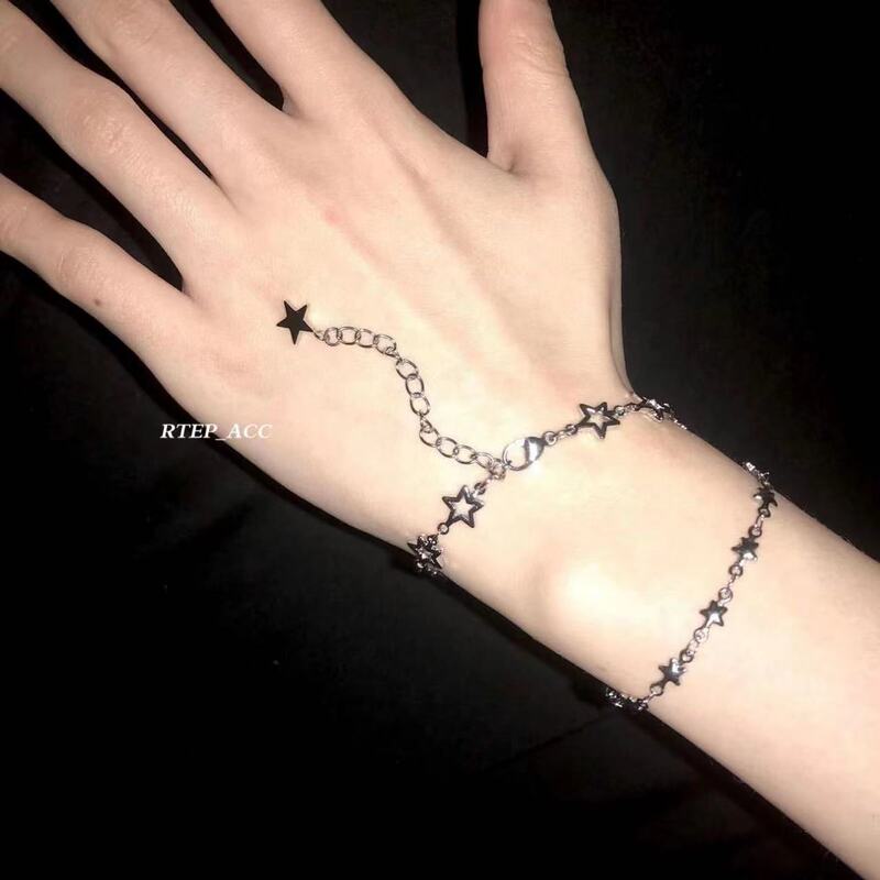 Europe and the United States cross-border hot star chain y2k hot girl electroplating hollow five-pointed star fashionable folding bracelet ins niche