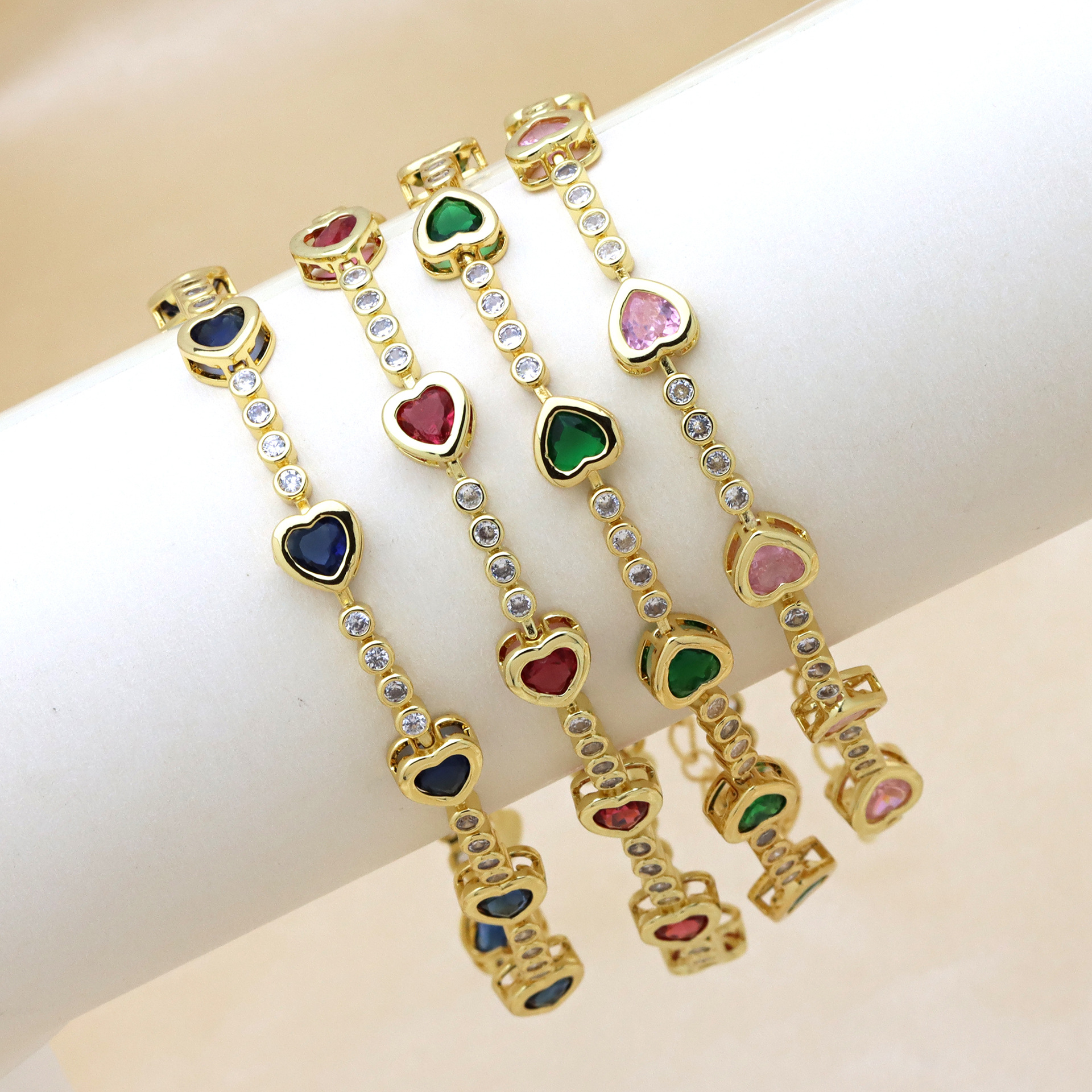12g Weight Zircon Inlay Material Wholesale Jewelry Sweet IG Style Heart Shape Copper Zircon Plating Inlay Bracelets Chain-free