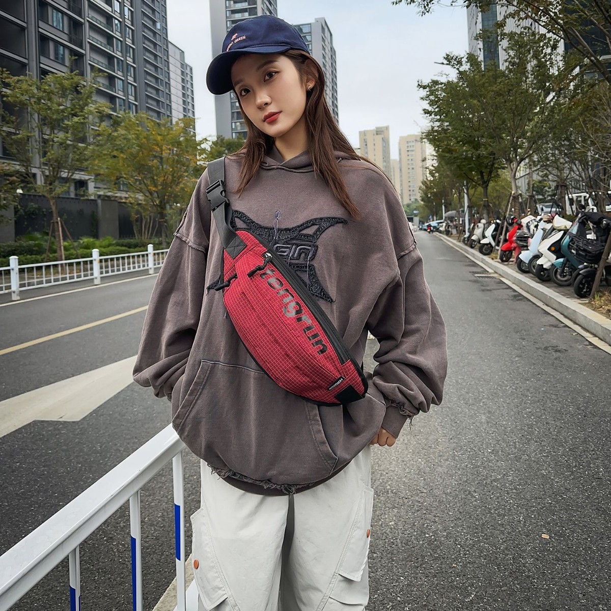 Crossbody Bag Men's Student Chest Bag 2025 New Men's Small Backpack Boy's Bag Boy's Shoulder Bag Travel
