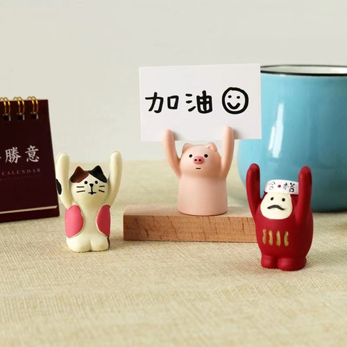 Creative office themed animal-shaped memo clip with girlie heart, cute love confession sign, standing pig desk decor ornament