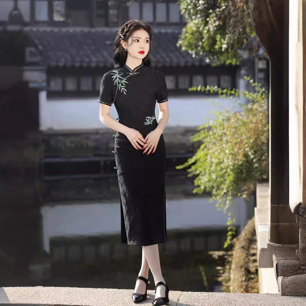 Black summer cheongsam
