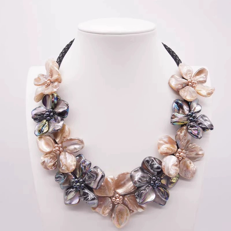 Жемчужная моллюска черно-белая мода ракушка цветочное ожерелье короткая ключица шерстяная цепочка барокко цветочная оболочка ожерелье женщина