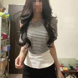 【日常酱】美式复古撞色条纹斜肩T恤女INS修身百搭打底背心两件套
