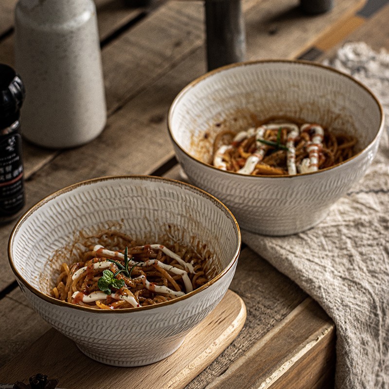 El tazón de fideos es justo ~ hilo japonés 6,7 pulgadas tazón de fideos retro pierna alta cerámica ensalada tazón sopa tazón ligeramente defecto