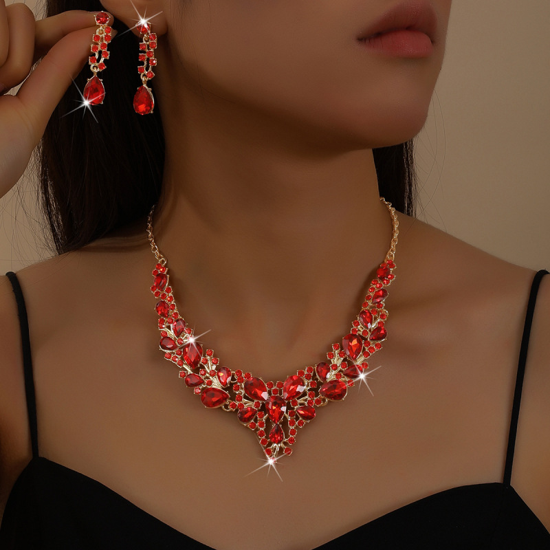 2026 Cross-Border Amazon Jewelry Set Bridal Crystal Accessories Necklace Earrings Two-Piece Set Wedding Dress Women's Style 2026 Cross-Border Amazon Jewelry Set Bridal Crystal Accessories Necklace Earrings Two-Piece Set Wedding Dress Women's Style