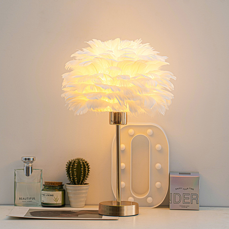 Cross-border new Nordic ins feather table lamp simple romantic warm bedside lamp study bedroom decorative atmosphere lamp Cross-border new Nordic ins feather table lamp simple romantic warm bedside lamp study bedroom decorative atmosphere lamp