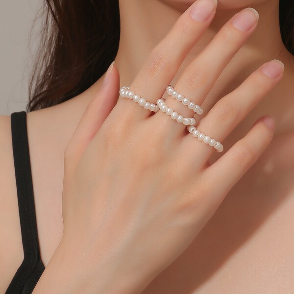 ring with beads