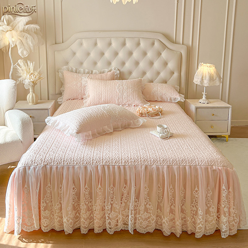 Princess-Style Bed Skirt Single Piece 1.5m Quilted Bedspread with Skirted Edge Bed Cover Universal for All Seasons Non-Slip Bed Skirt
