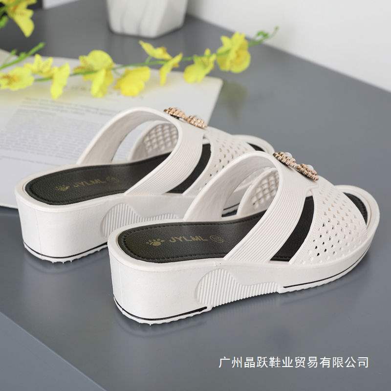 Slippers for Women's Summer Outer Wear New Style Platform Thick-Soled High-Heeled Mother's Slippers Korean Style Plastic Non-Slip Social Women's Sandals