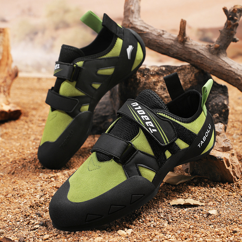 New teen sports outdoor climbing shoes, men's indoor athletic shoes, non-slip, wear-resistant, and breathable, suitable for couples