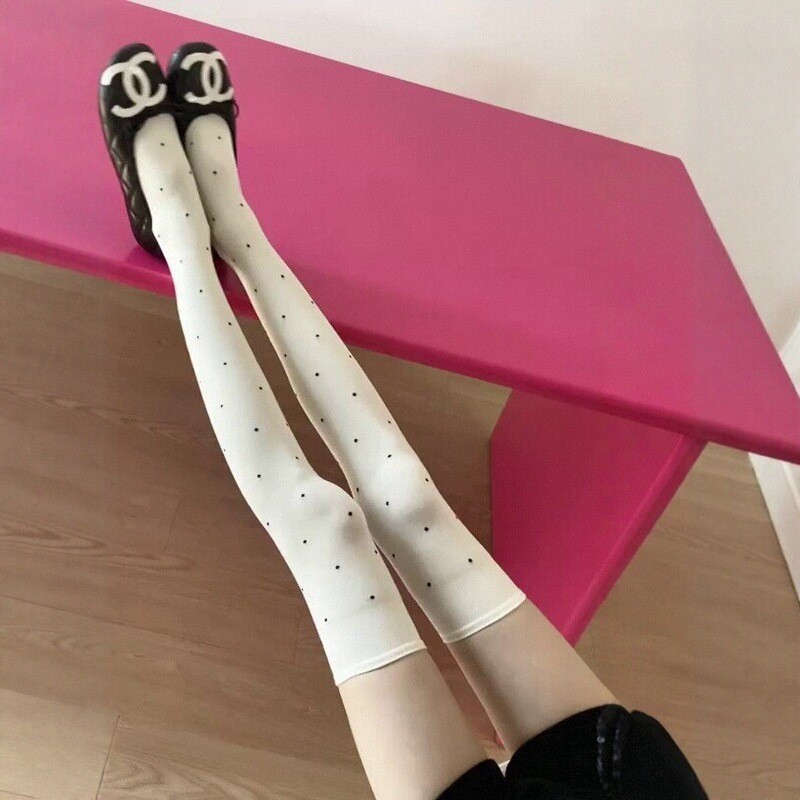 秋冬新款薄款棉质无绒格蕾灰小波点圆点过膝袜韩系奶白纯欲高筒袜|undefined