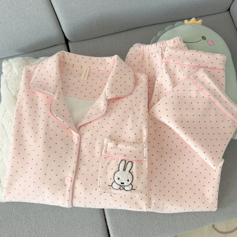 Cute Miffy polka dot fleece pajamas for women, suitable for spring, autumn, and winter, made of coral fleece with added lining and thickness, perfect for loungewear Cute Miffy polka dot fleece pajamas for women, suitable for spring, autumn, and winter, made of coral fleece with added lining and thickness, perfect for loungewear