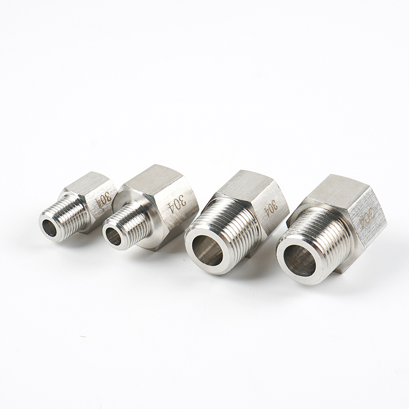 Acero inoxidable a través del adaptador de alambre interno y externo 304 rosca interna 4 puntos medidor de presión de reducción de alambre externo M20 conector de complemento de núcleo